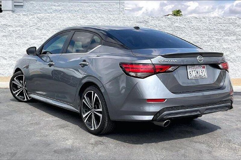 Used 2021 Nissan Sentra SRImage 10