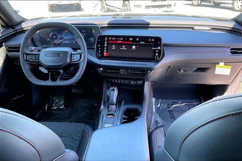 New 2026 Dodge Charger Scat Pack 2-door AwdImage 4