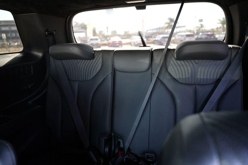 Used 2023 Hyundai Palisade CalligraphyImage 19