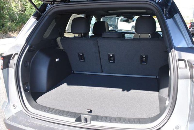 New 2027 Chevrolet Equinox LTImage 18