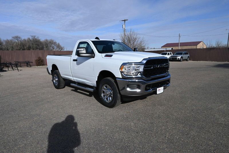 2024 RAM 2500 TradesmanImage 2