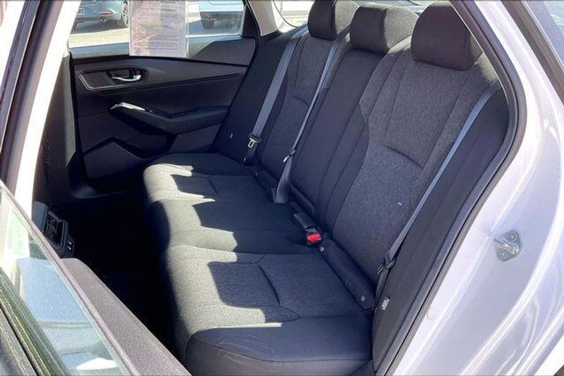 Used 2025 Honda Accord Sedan SEImage 25