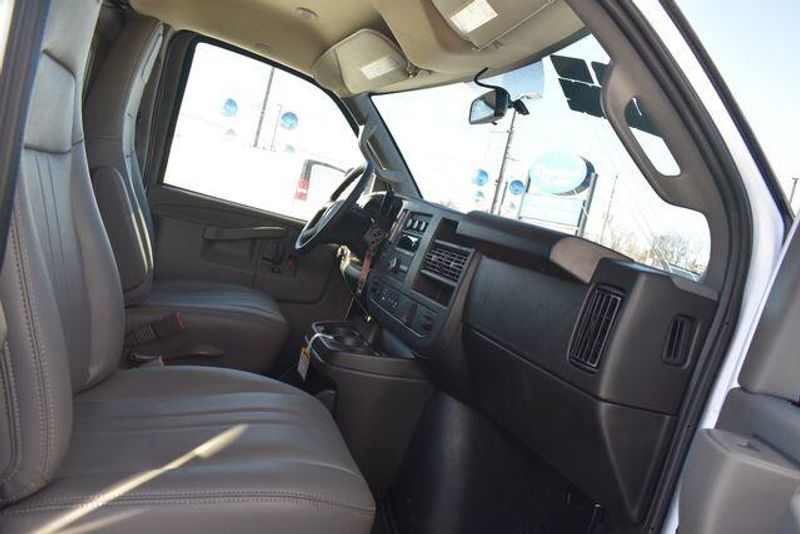 New 2025 Chevrolet Express 2500 Work VanImage 13