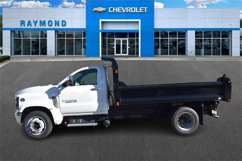 2024 Chevrolet Silverado 4500HD Work TruckImage 6