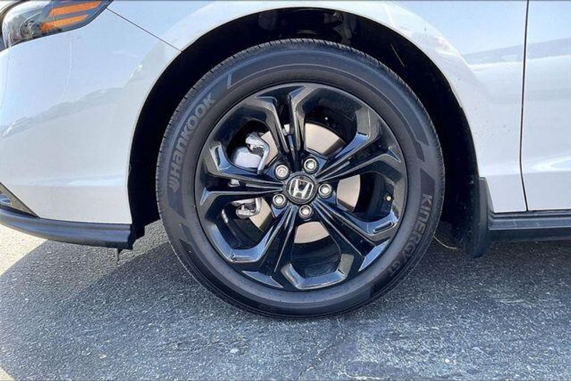 Used 2025 Honda Accord Sedan SEImage 8