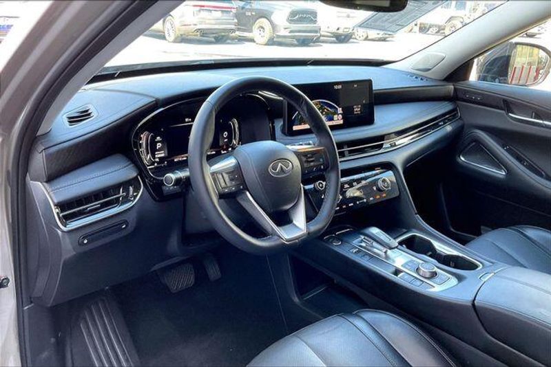 Used 2022 INFINITI QX60 SensoryImage 13