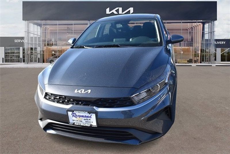 2024 Kia Forte LXSImage 8