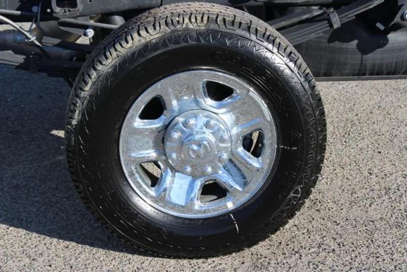 2023 RAM 3500 Chassis Cab Tradesman/SLTImage 12