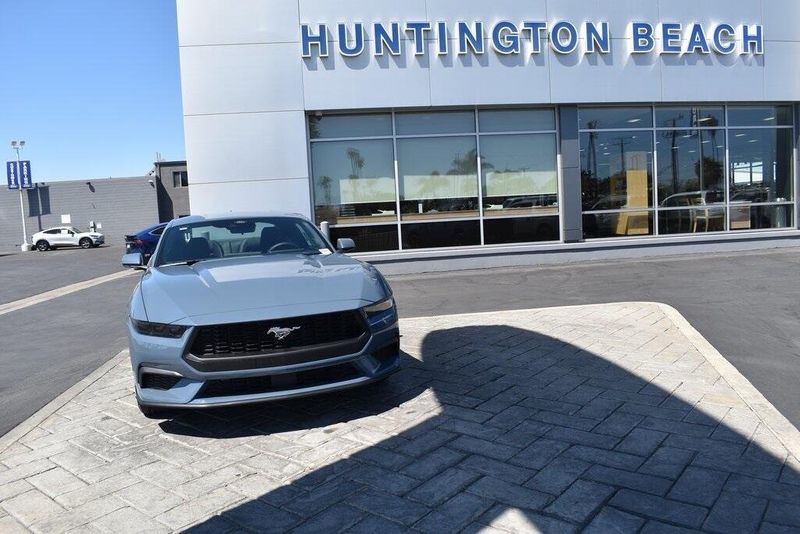 New 2025 Ford Mustang EcoBoostImage 18