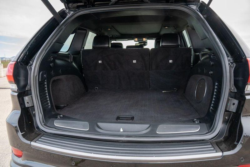 Used 2019 Jeep Grand Cherokee Limited XImage 10