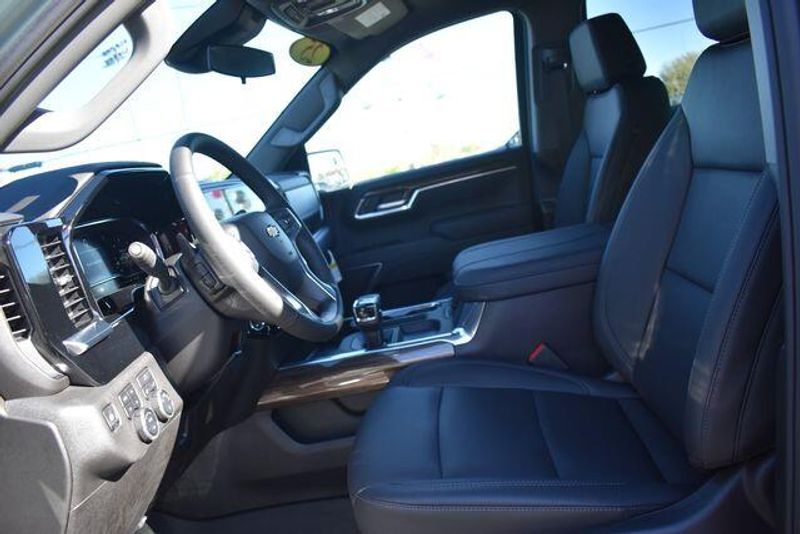 New 2025 Chevrolet Silverado 1500 LTImage 25
