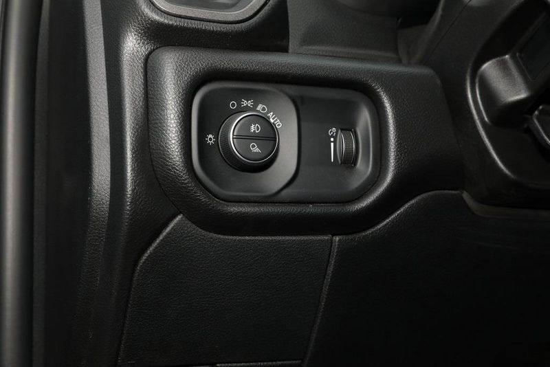 2025 RAM 2500 Tradesman Crew Cab 4x4 6