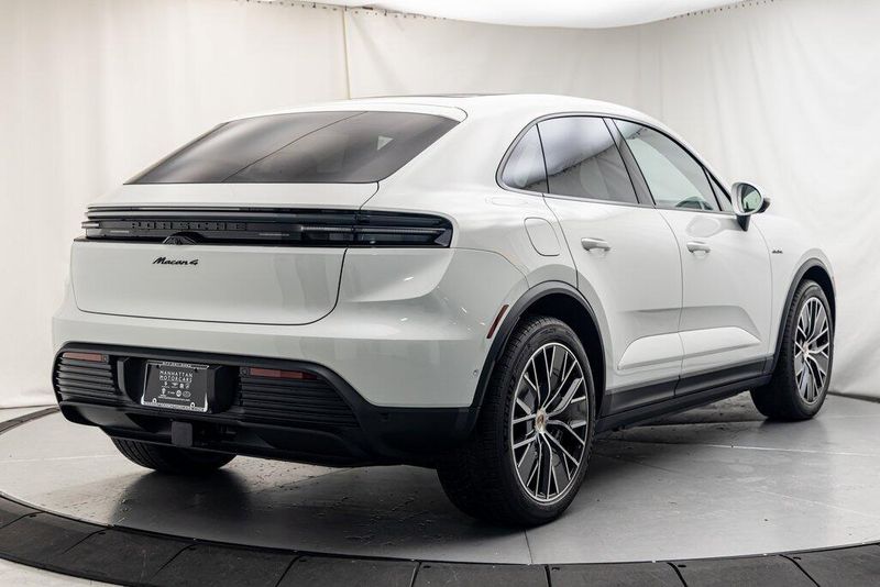 2024 Porsche Macan Electric 4Image 5