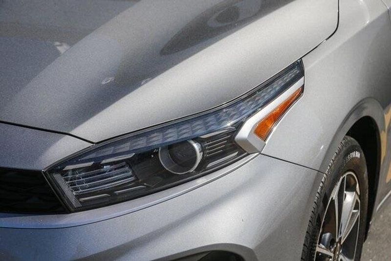 2022 Kia Forte LXSImage 6