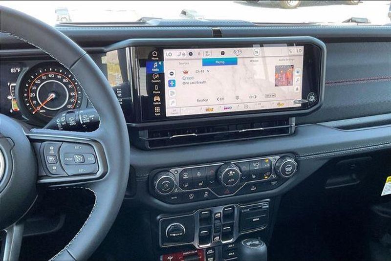 New 2026 Jeep Wrangler 4-door RubiconImage 5