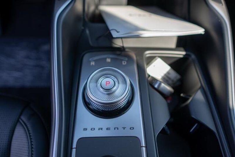2025 Kia Sorento Hybrid EXImage 15