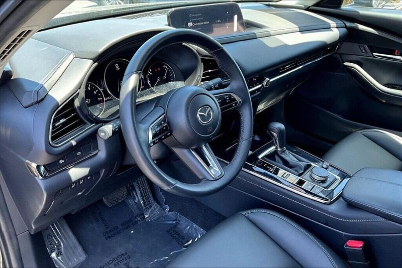 2024 Mazda CX-30 2.5 S Preferred PackageImage 9