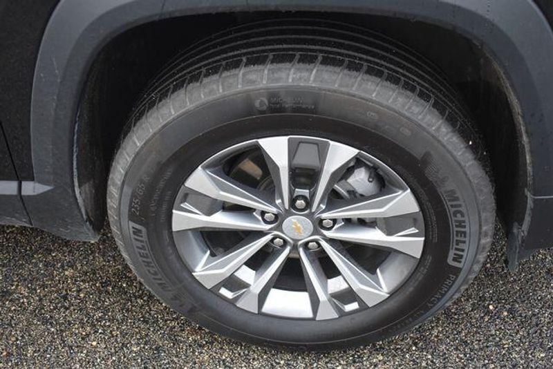 Used 2026 Chevrolet Equinox LTImage 12