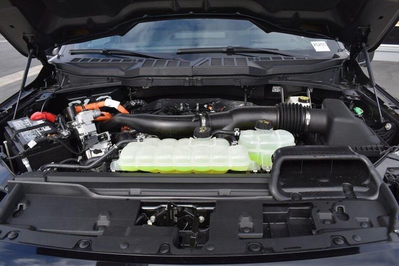 2025 Ford F-150 LariatImage 33