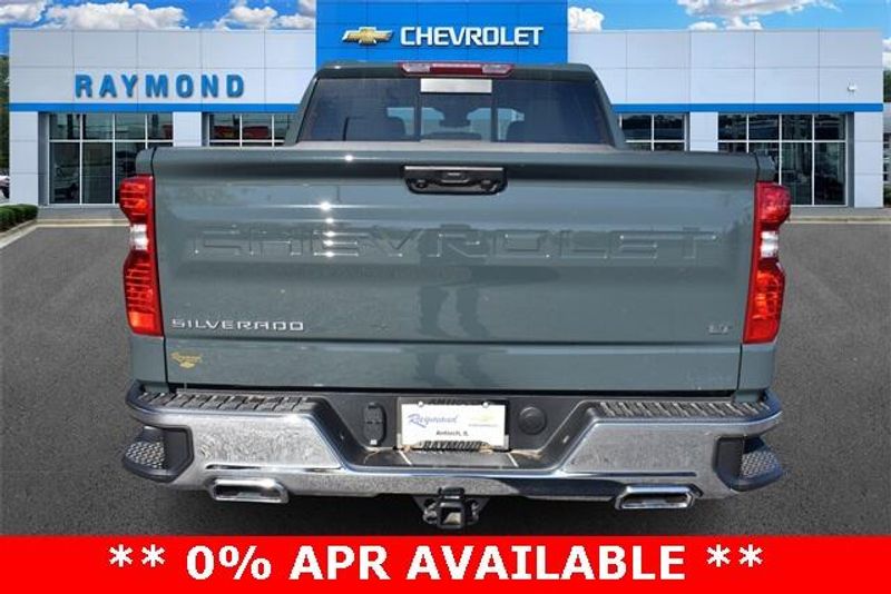 New 2025 Chevrolet Silverado 1500 LTImage 4