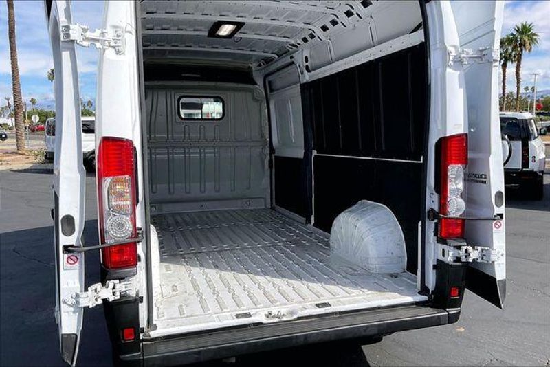 Used 2025 RAM ProMaster 2500 High RoofImage 30