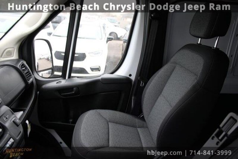 2023 RAM ProMaster 3500 BaseImage 32