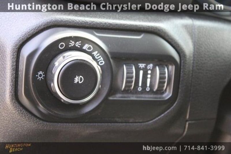 2021 Jeep Wrangler Unlimited WillysImage 12