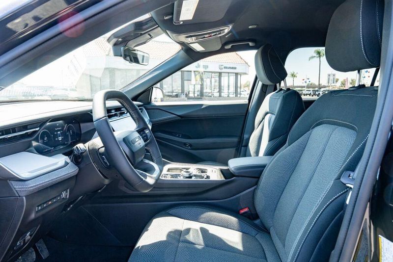 New 2026 Jeep Cherokee LaredoImage 11