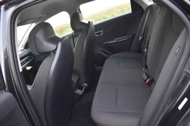 New 2026 Kia K4 LXSImage 16
