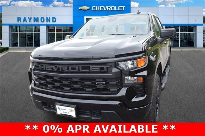 New 2025 Chevrolet Silverado 1500 CustomImage 7