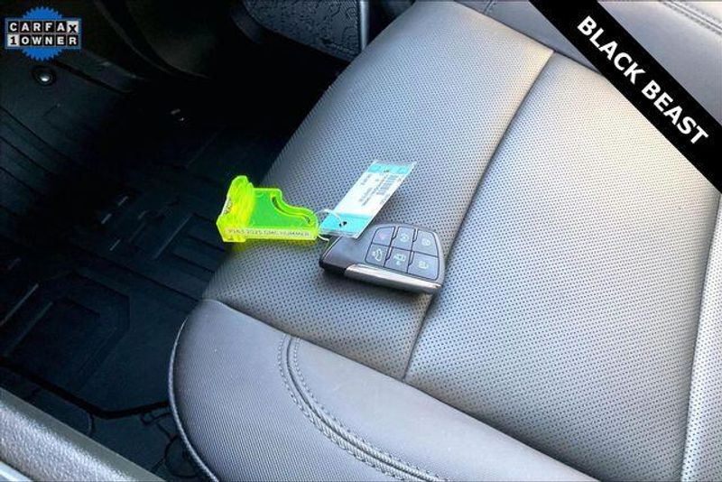 Used 2025 GMC HUMMER EV SUV 2XImage 11