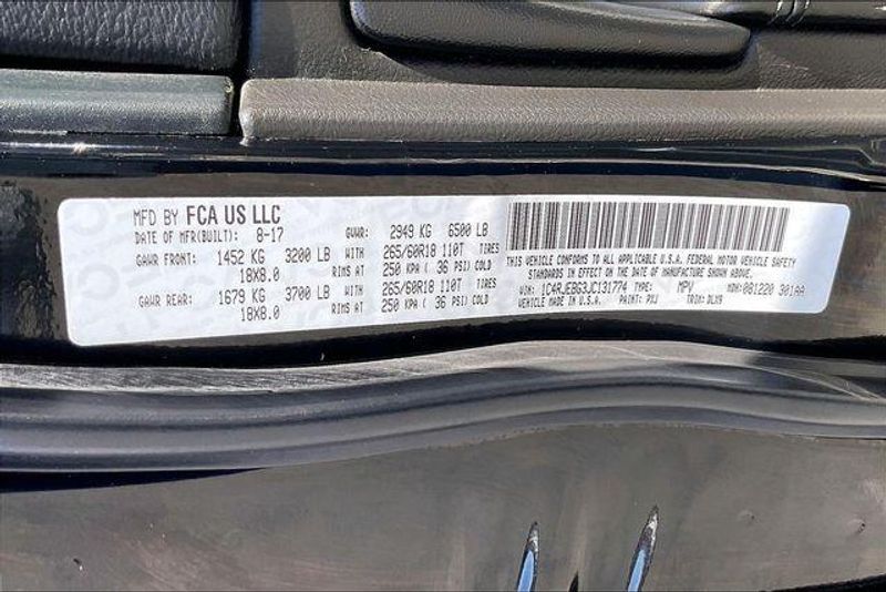 Used 2018 Jeep Grand Cherokee LimitedImage 31