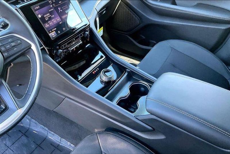 New 2026 Jeep Grand Cherokee Laredo X 4x4Image 7