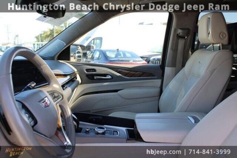 2021 Cadillac Escalade ESV Sport PlatinumImage 42