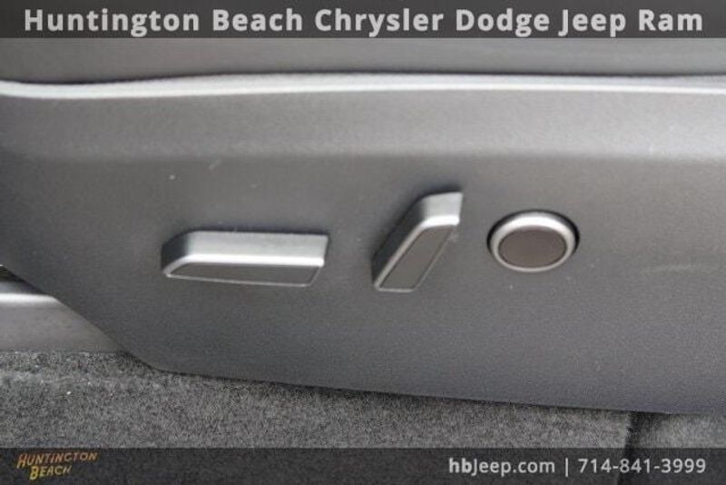 2023 Tesla Model Y Long RangeImage 32