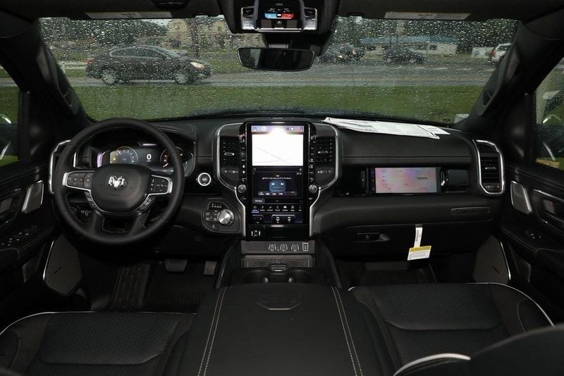 2025 RAM 1500 Laramie Crew Cab 4x4 5