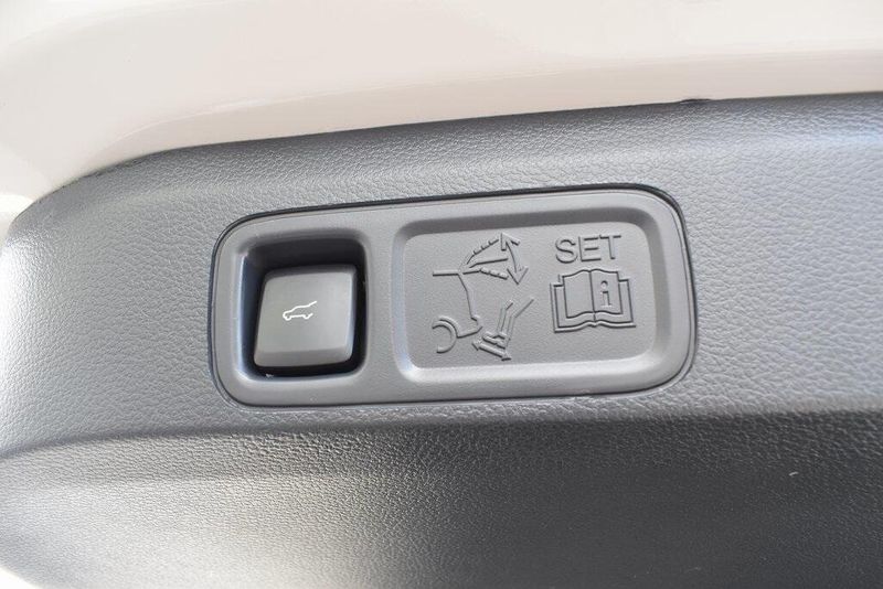 2023 Lincoln Navigator ReserveImage 10