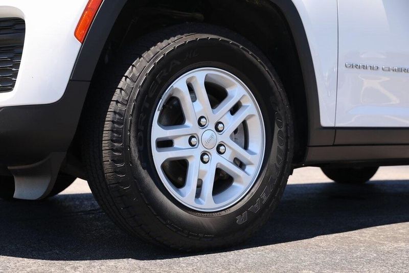 2024 Jeep Grand Cherokee LaredoImage 4