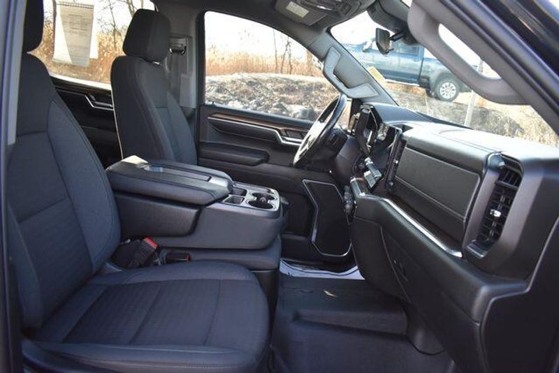 Used 2022 Chevrolet Silverado 1500 LTImage 14