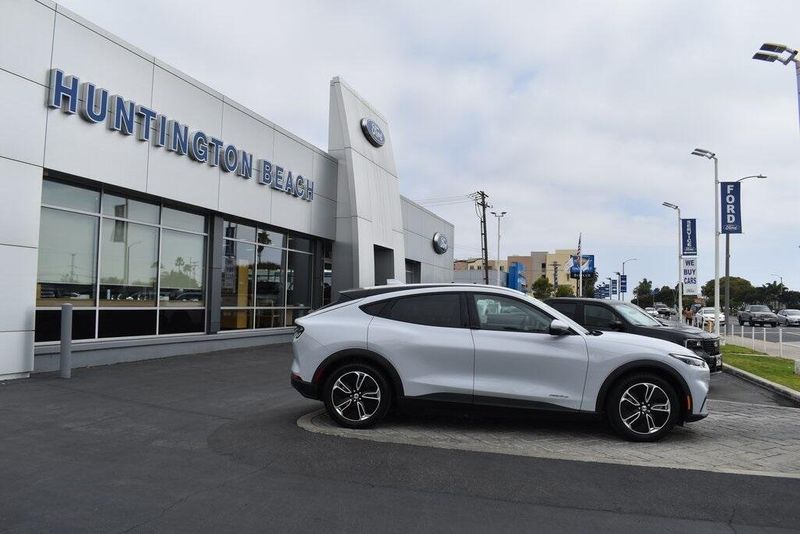 Used 2022 Ford Mustang Mach-E SelectImage 3