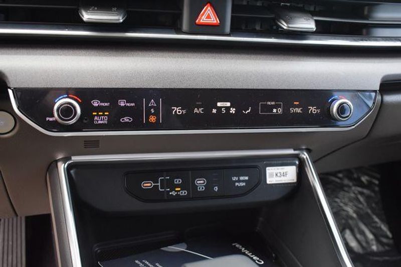 New 2026 Kia Carnival EXImage 33