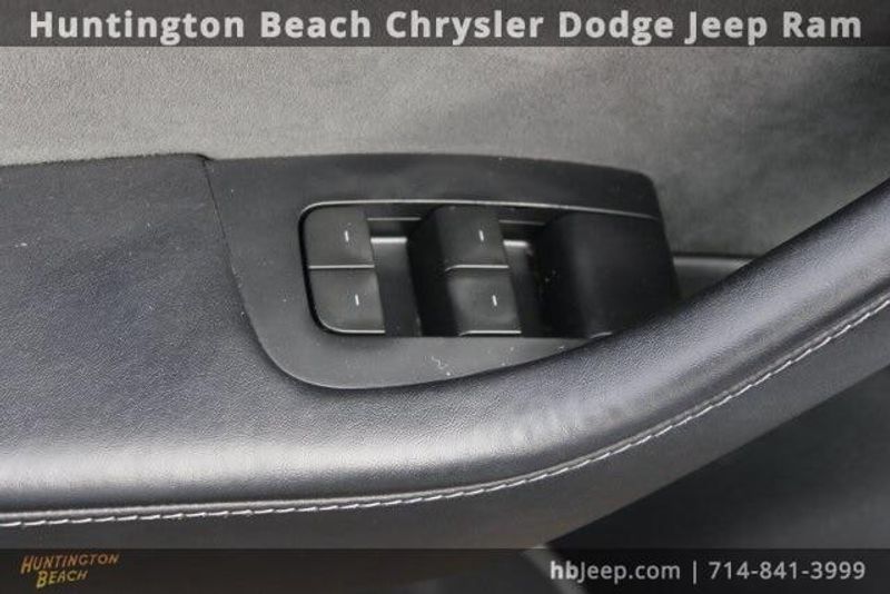2023 Tesla Model 3 BaseImage 10