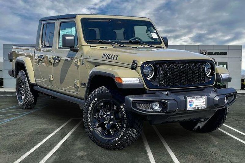 New 2026 Jeep Gladiator Willys 4x4Image 14