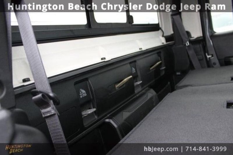 2021 Jeep Gladiator OverlandImage 48