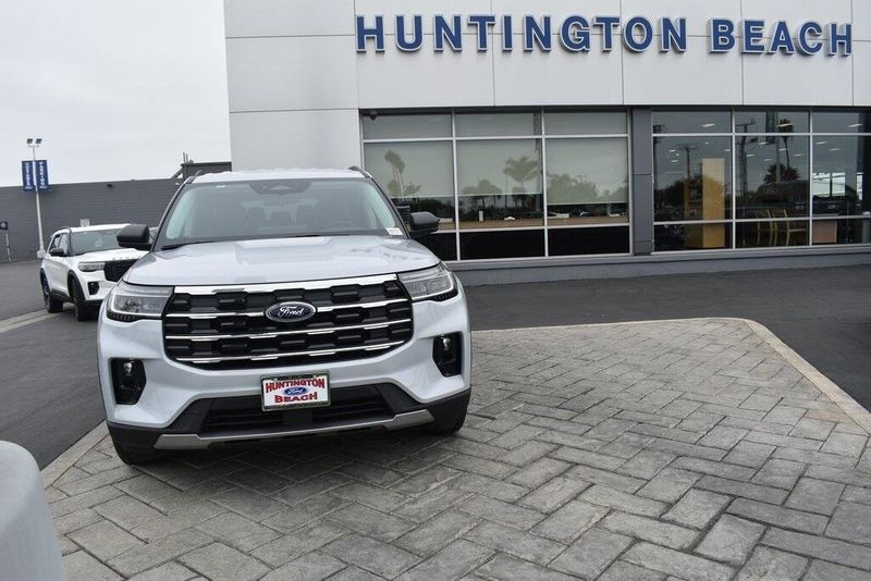 New 2025 Ford Explorer ActiveImage 21