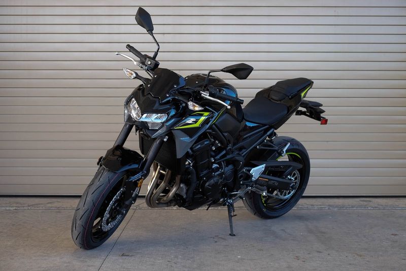 2024 KAWASAKI Z900 ABS in a BLACK exterior color. Family PowerSports (877) 886-1997 familypowersports.com 