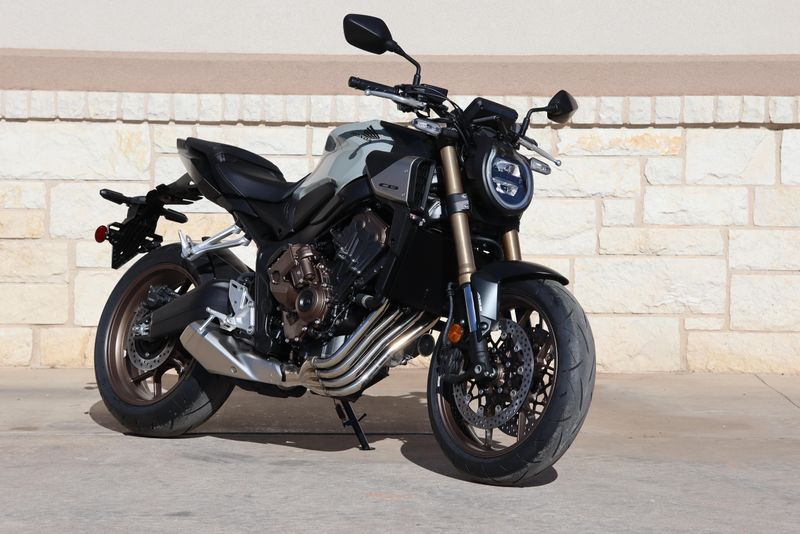 2024 HONDA CB650R ABS PEARL SMOKY GRAY 