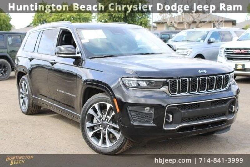 2021 Jeep Grand Cherokee L OverlandImage 1