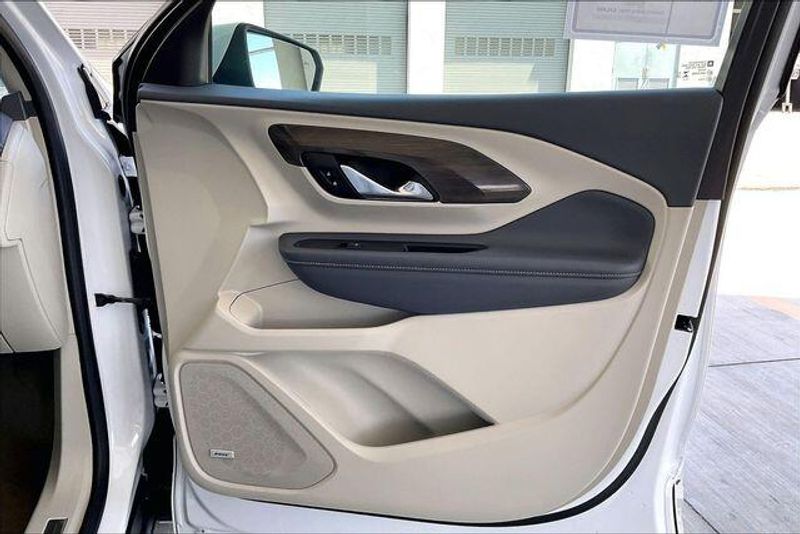 Used 2024 GMC Terrain DenaliImage 23
