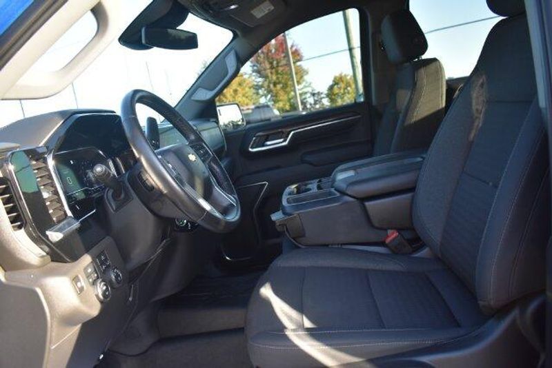 Used 2022 Chevrolet Silverado 1500 LTImage 25